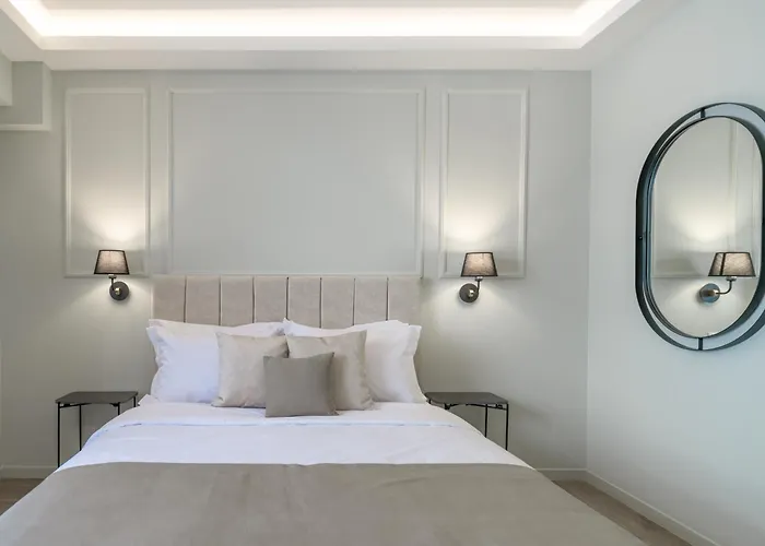 Astikon Xenofontos Suites